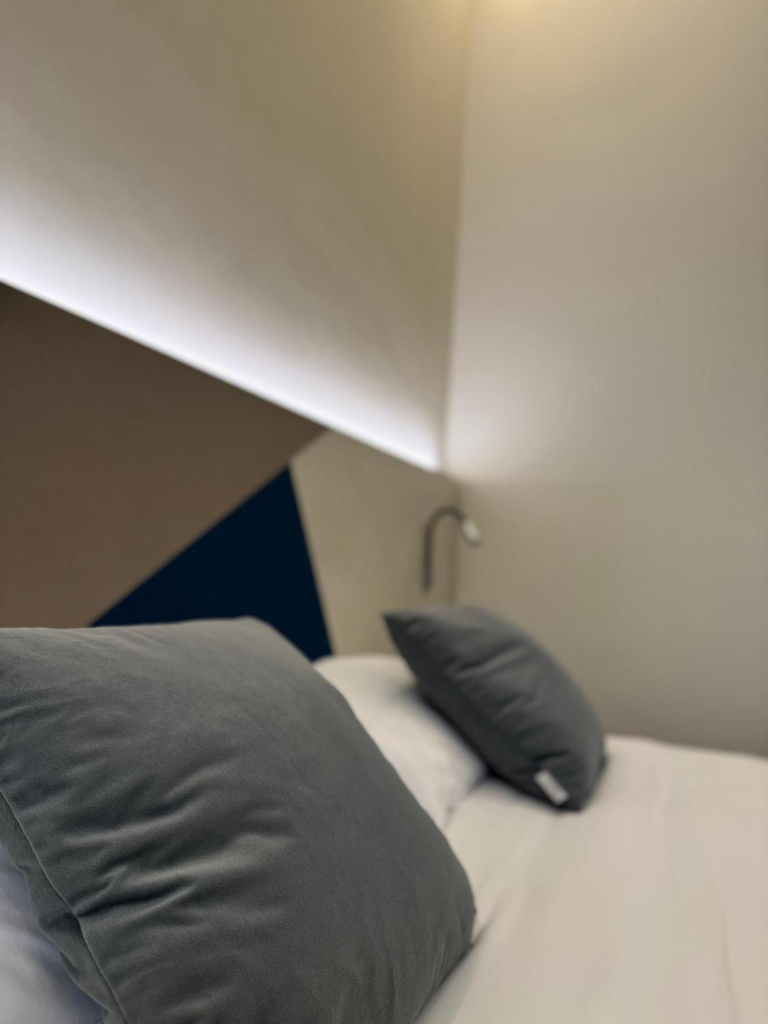 Honeycomb Apartment